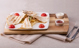 Sebzeli Quesadillas