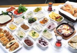 Sınırsız Serpme Kahvaltı Genç Kişi Başı